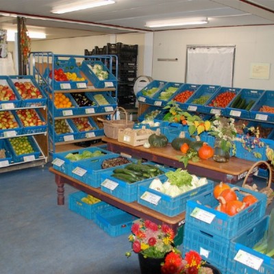 Vrij Waterland; biodynamische onderwijstuin, landwinkel en verkoop groente- en fruitpakketten