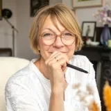 Personal life coaching through embodiment & creativity
