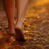 Blote voeten wandeling met ademoefeningen in de Herenduinen